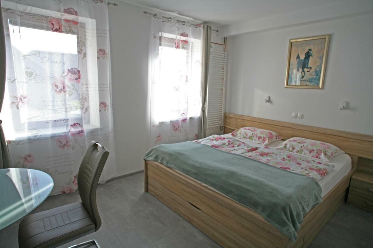 בלד Apartments Bernard מראה חיצוני תמונה