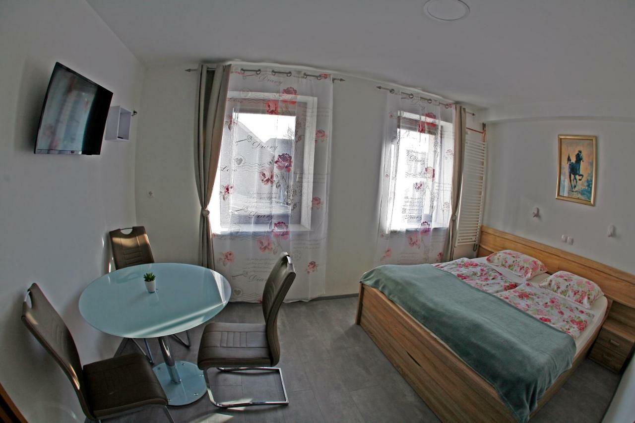 בלד Apartments Bernard מראה חיצוני תמונה